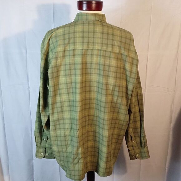Magellan Men's Green Plaid Shirt - Picture 3 of 8
